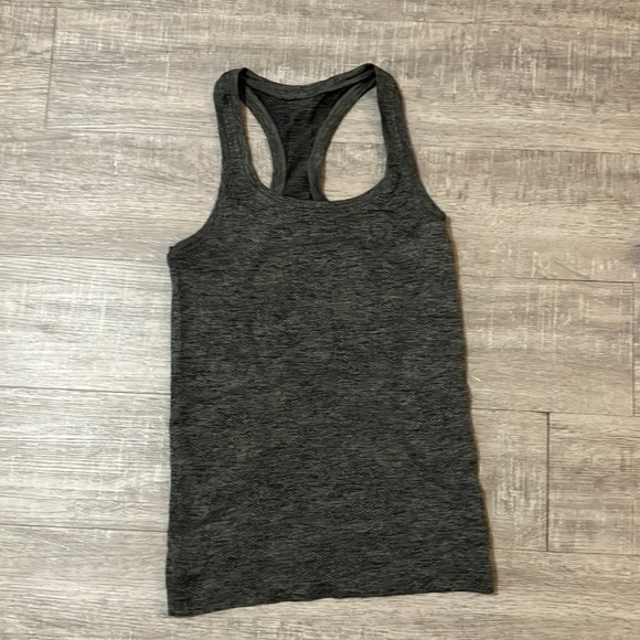 lululemon athletica Tops - Lululemon swiftly tech tank top